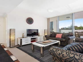 The Crest 201 - Forster CBD!